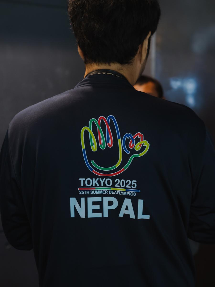 NEPALと書かれた代表ジャケット